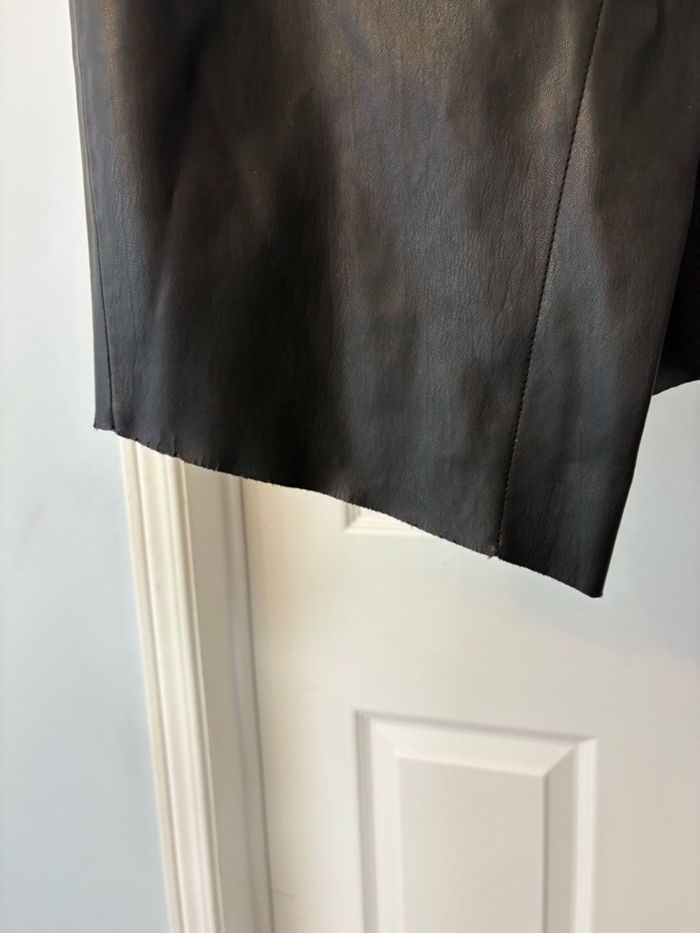 Zara Black Faux Leather Unlined Asymmetric Mini Skirt Size Extra Small - Picture 4 of 10